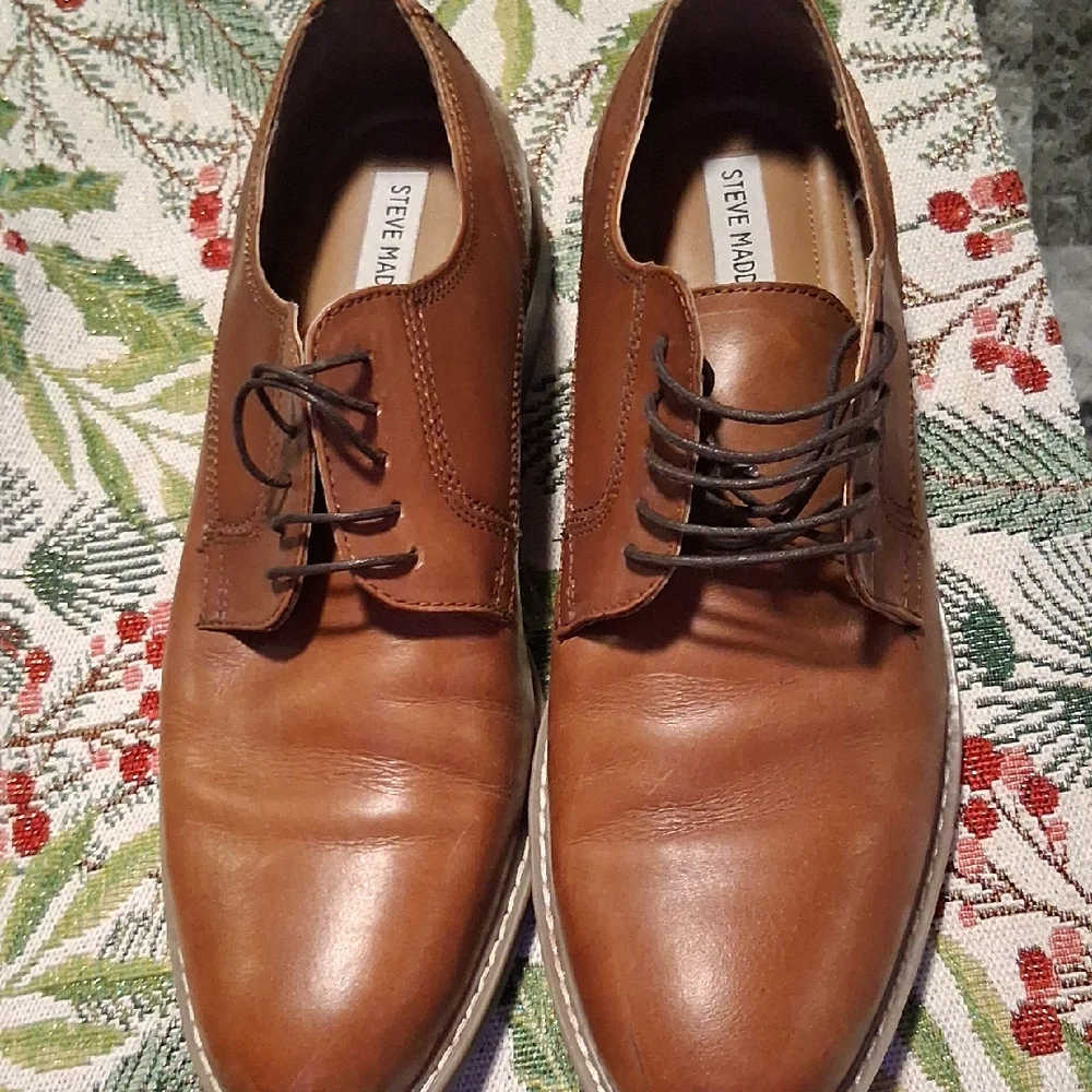 Steve Madden Men's Tan Leather Oxfords